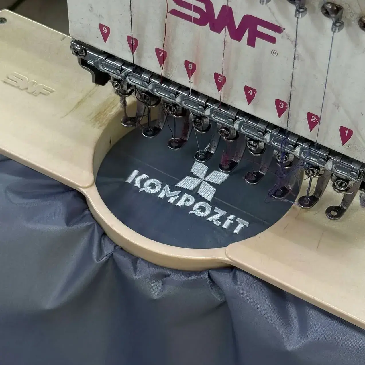 Портфоліо вишивки логотипів