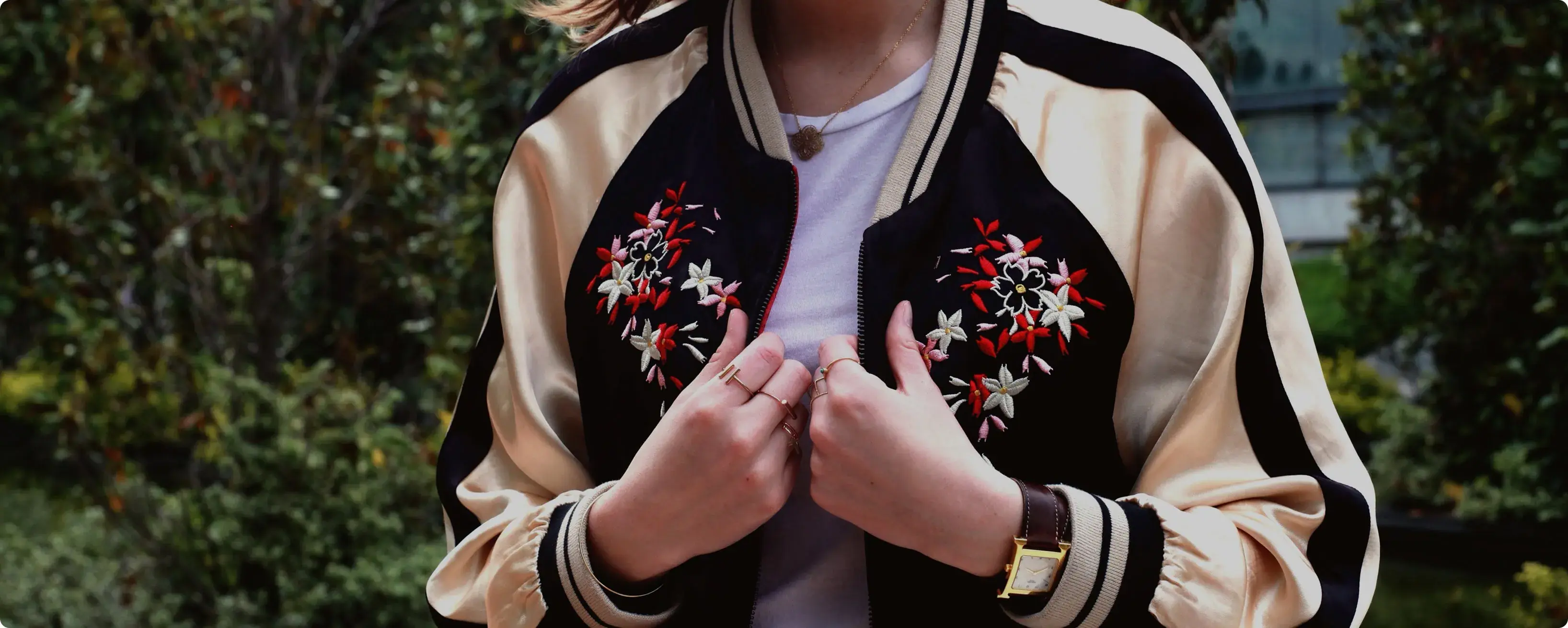 Вишивка на худі і толстовках